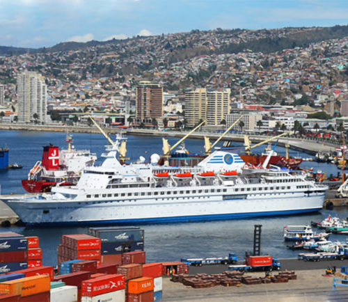 Senador Alejandro Navarro: “Chile ahora tiene una ley de Cruceros que fomenta el turismo y la actividad comercial y económica”
