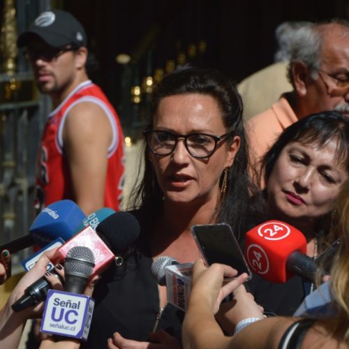 Diputada Santibáñez solicita a Ministerio de Salud antecedentes que relacionan el aumento de VIH con la migración