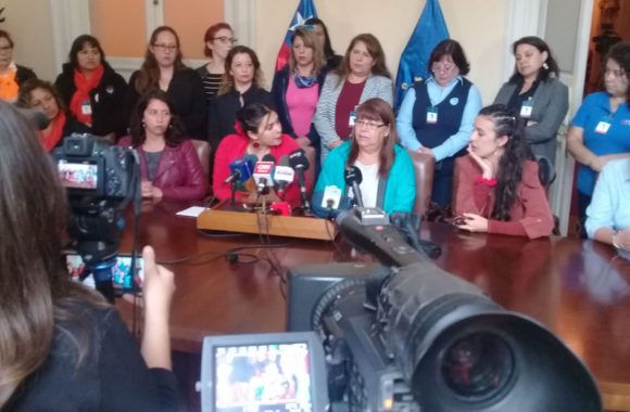 Marcia Millaqueo: “No podemos permitir que la alimentación de nuestros niños y niñas quede a la libre interpretación de Piñera” Marcia Millaqueo: “No podemos permitir que la alimentación de nuestros niños y niñas quede a la libre interpretación de Piñera”