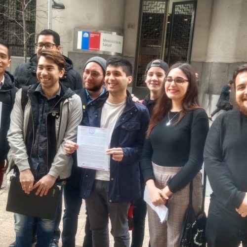 Juventudes Progresistas y Chile Diverso entregan carta a Mañalich por aumento de cifras de VIH