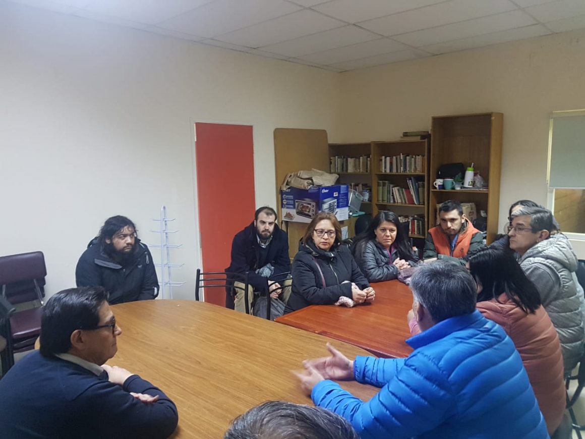 Dirigentes del PC y PRO se reunieron con el Director del ELEAM de Punta Arenas, dirigentes sindicales y trabajadores del establecimiento