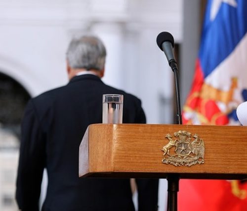 Columna | La nueva “agenda verde” de Piñera: cronología de un año en caída libre