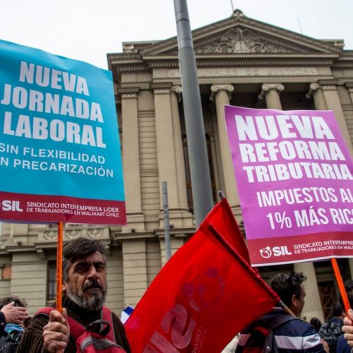 [Radio Nuevo Mundo] Lautaro Carmona y Alejandro Navarro cuestionan acuerdo de senadores y gobierno por reforma tributaria. Piden escuchar la voz de la ciudadanía