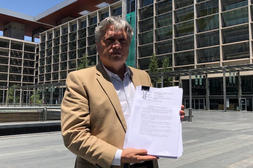 Senador Navarro: “Piñera ha cometido delitos de lesa humanidad y eso no solo merece sanción política, sino cárcel” Senador Navarro: “Piñera ha cometido delitos de lesa humanidad y eso no solo merece sanción política, sino cárcel”