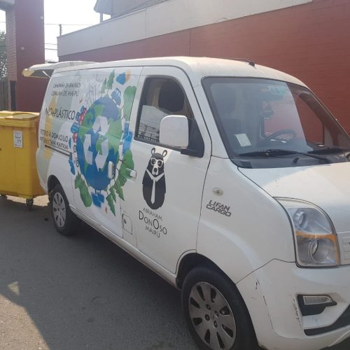 [LVDM] El “Donoso Móvil”: 10 meses reciclando plástico en Maipú