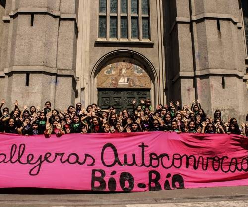 [El País] ‘Mi muñeca me habló’, la canción de ‘31 minutos’, se vuelve un canto feminista en Chile