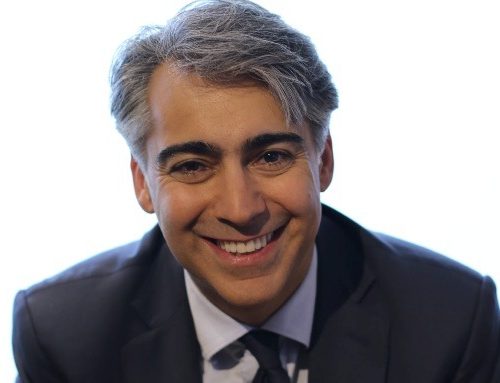 Marco Enríquez-Ominami inicia campaña puerta a puerta por el Apruebo Marco Enríquez-Ominami inicia campaña puerta a puerta por el Apruebo