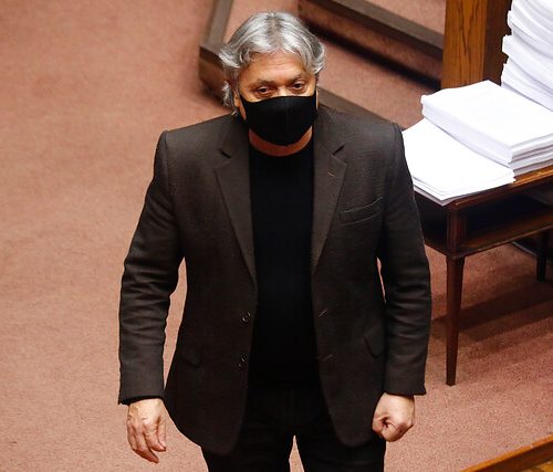 [El Desconcierto] Senador Navarro advierte que «a cinco días del Plebiscito, no hay garantías para los pueblos originarios»