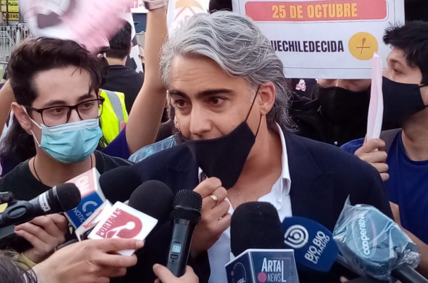Marco Enríquez-Ominami propone que el próximo Mandatario convoque a elecciones presidenciales para diciembre de 2022 Marco Enríquez-Ominami propone que el próximo Mandatario convoque a elecciones presidenciales para diciembre de 2022
