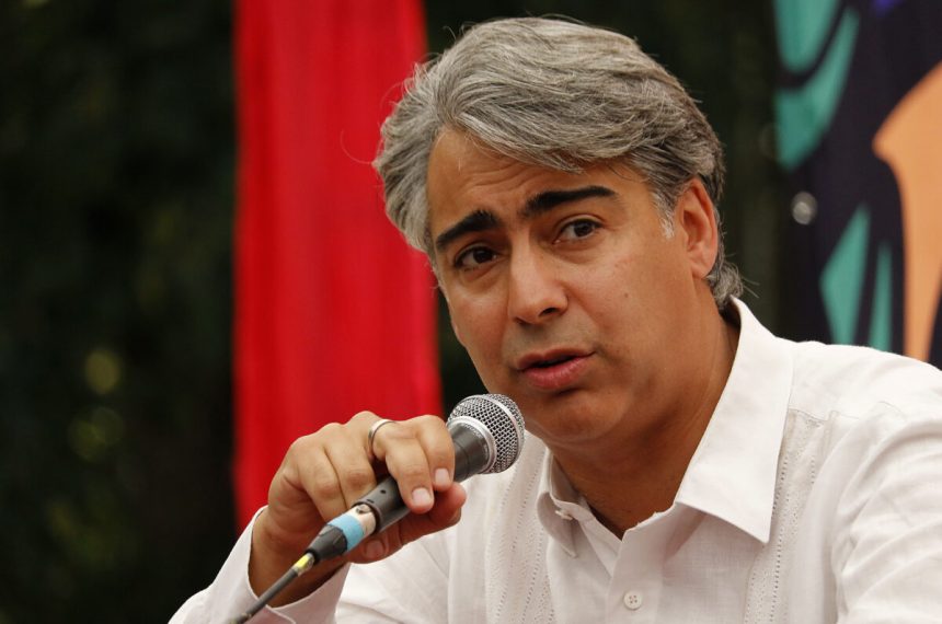 Corte de Apelaciones acoge a trámite recurso a favor de ME-O que busca la recuperación de sus derechos políticos Corte de Apelaciones acoge a trámite recurso a favor de ME-O que busca la recuperación de sus derechos políticos