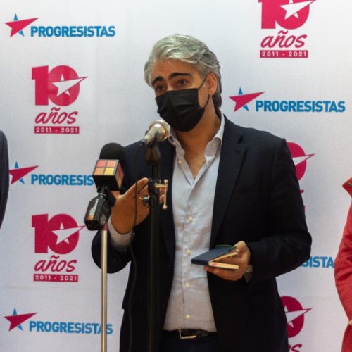 Marco Enríquez-Ominami y Alejandro Guillier impulsan propuesta para que listas de independientes puedan competir en las próximas elecciones parlamentarias