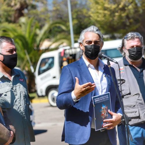 Marco Enríquez-Ominami entrega su propuesta de hidrógeno verde a representantes la fuerza laboral de ENAP: “No se puede avanzar en los proyectos de hidrógeno verde sin ENAP y sus trabajadores como socios”